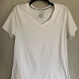 white cotton v-neck t-shirt